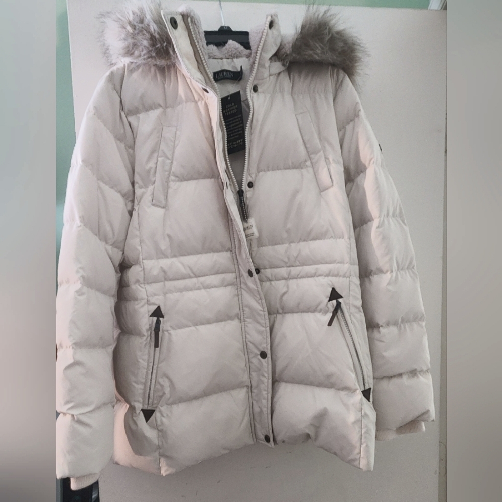 Ralph LAUREN Women's White Puffer Jacket with Faux Fur Hood